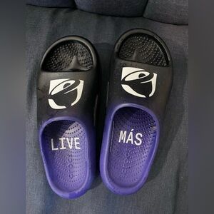 Crocs x Taco Bell Slide Sandals Size Men’s 5 Women’s 7